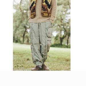 NWT Urban Outfitters Olive Cargo Pants